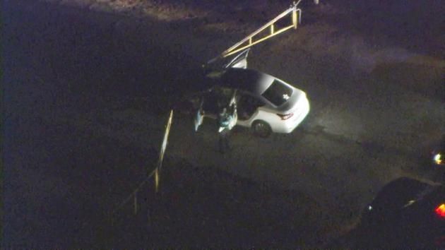 Atrapan a delincuentes tras persecución en California. En su auto viajaba un bebé