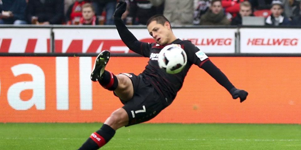 Doblete de Chicharito en victoria del Bayer Leverkusen