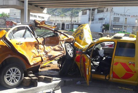 Se incendia Planetario Alfa en Monterrey - choque-protección-civil