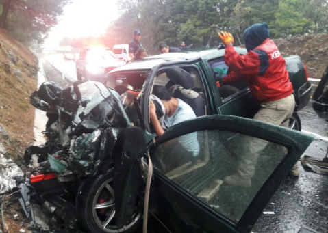 Se fugan dos hombres involucrados en accidente en Michoacán