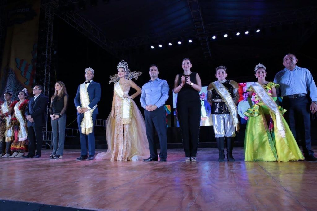 Coronan a los reyes del Carnaval de Mérida 2017 - coronación-mérida-1-1024x682