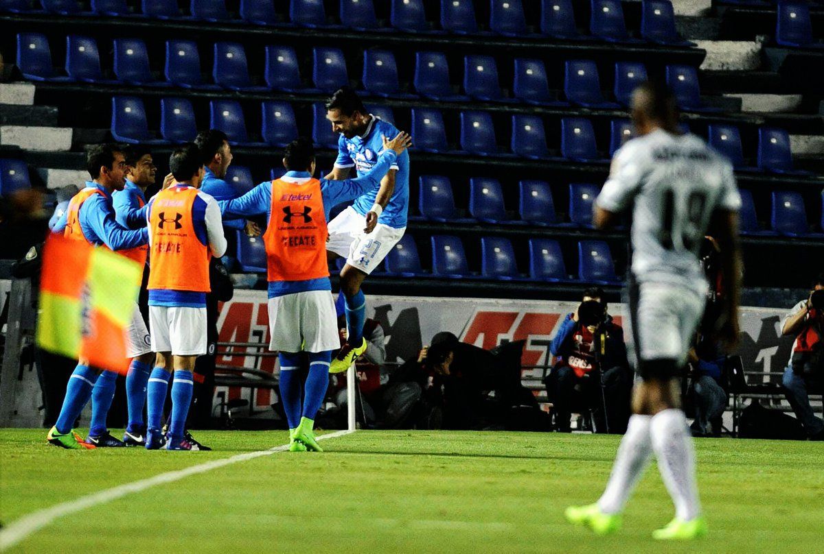 Cruz Azul acaba con racha de nueve partidos sin ganar