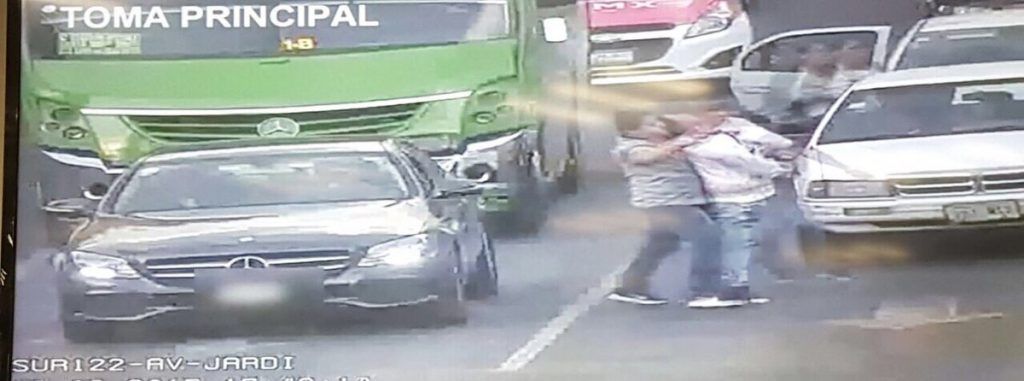 Joven de 19 años asaltaba automovilistas con pistola de juguete - detenido-1-1024x381