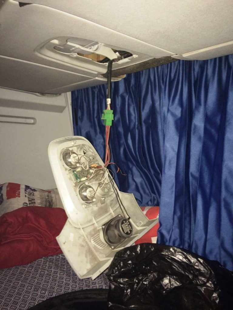 PF descubre droga oculta en autobús de pasajeros con rayos X - droga-sintética-autobus-768x1024