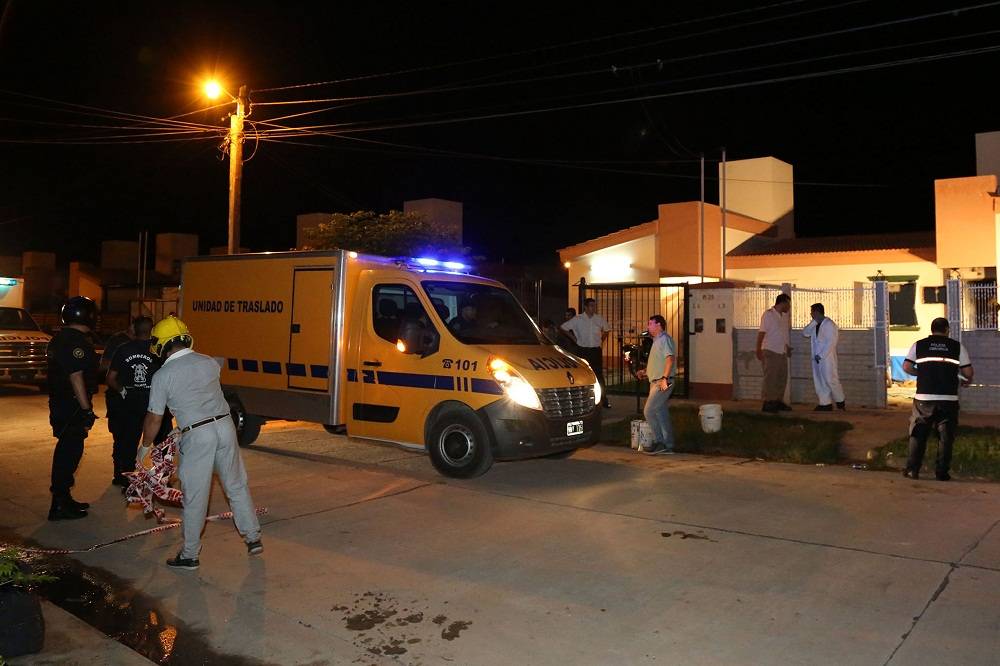 Expolicía mata a su esposa y a sus cuatro hijos en Argentina - expolicia-argentina-télam-2