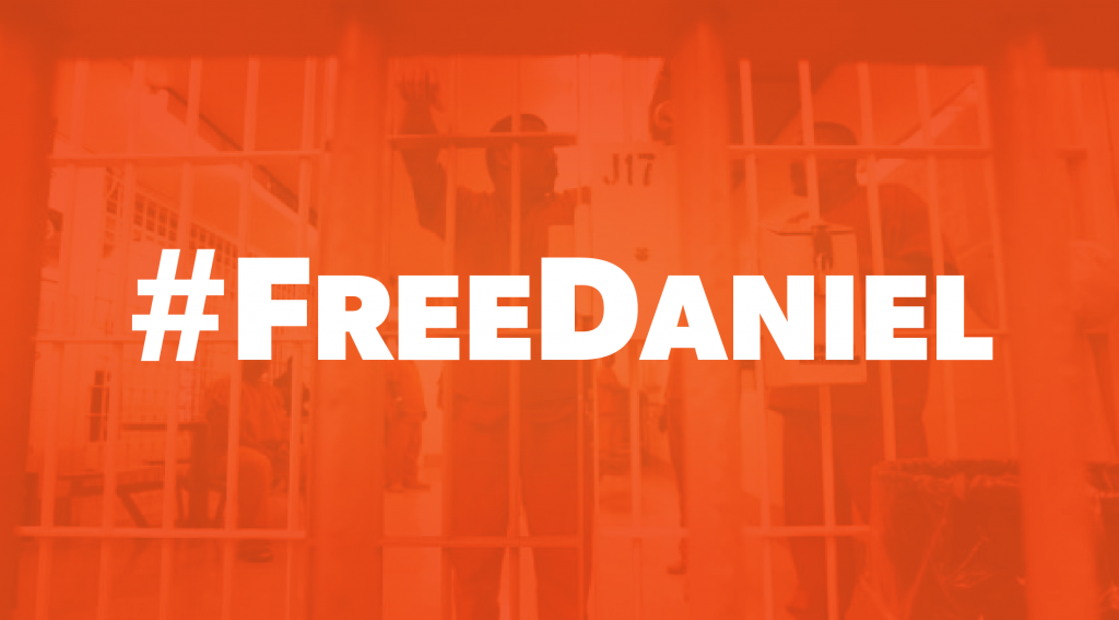 En riesgo el futuro de miles de “dreamers” en EE.UU. - free_daniel_graphic2artboard_1-1024x567