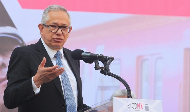 Descubren a 12 policías del Metro aceptando sobornos de vagoneros - gaviño-metro-1-e1487263617371