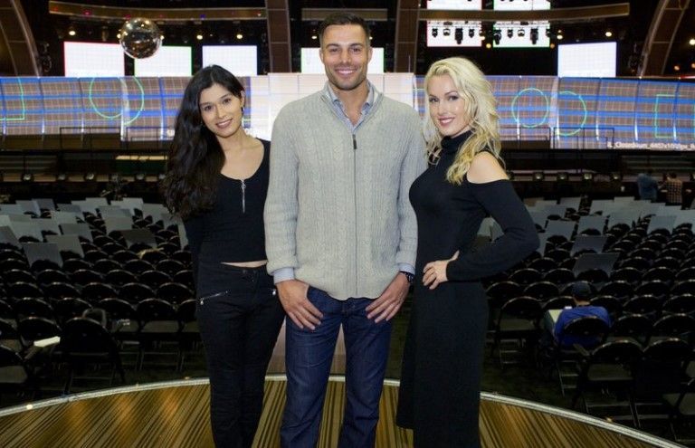 Hombre y mujer transgénero entregarán premios en los Grammy - grammys