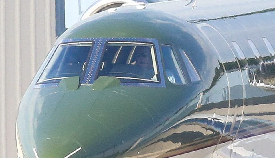 Harrison Ford regresa a pilotear a 3 días de casi chocar contra un Boeing 737