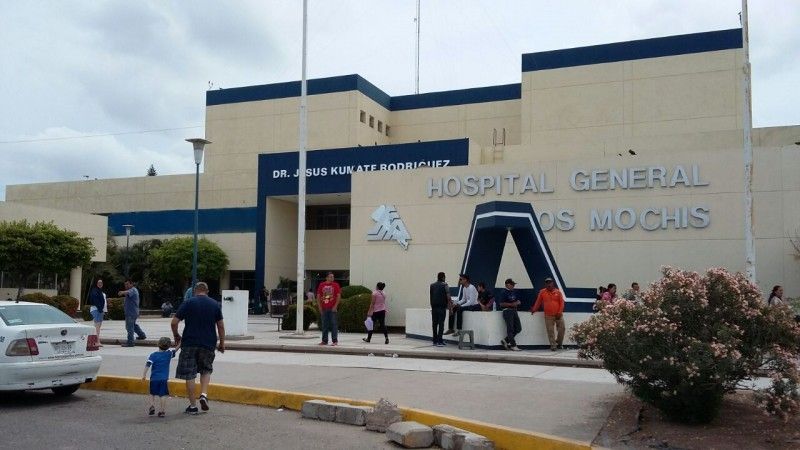 Mujer da a luz en la calle a metros del Hospital General de los Mochis