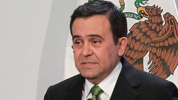 El muro es un agravio contra México: Ildefonso Guajardo