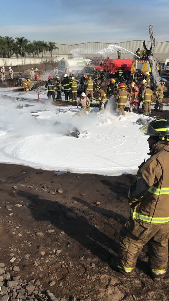 Sofocan incendio en ducto de Pemex en Jalisco - incendio-ducto-pemex-jalisco-2-576x1024