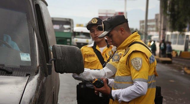 Infraccionan a 121 automovilistas para la ‘Recuperación de Vialidades’