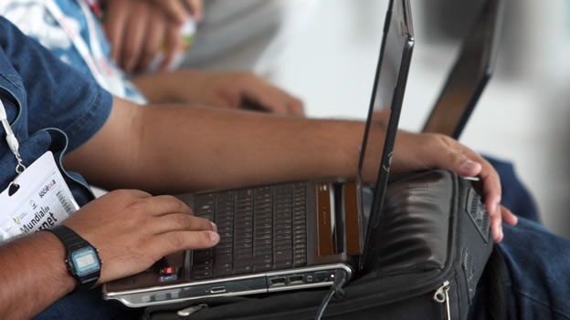 Falla en servicio de internet, principal inconformidad de mexicanos