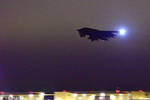 ¿Cómo se ejecutó el bombardeo a ISIS en Libia? - isis-5