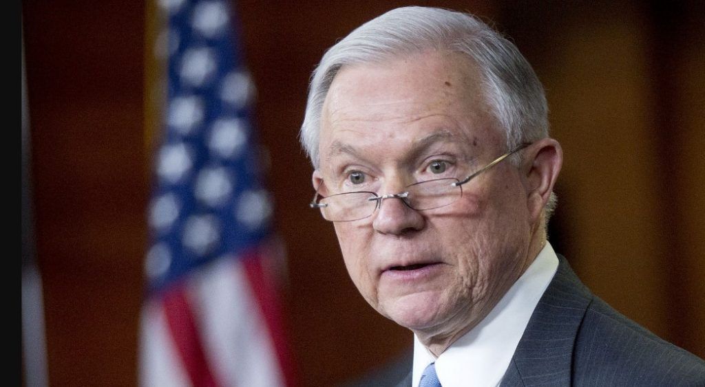 Las relaciones entre el equipo de Trump y Rusia - jeff-sessions-1024x563