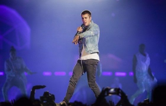 Justin Bieber hace playback en concierto en Monterrey