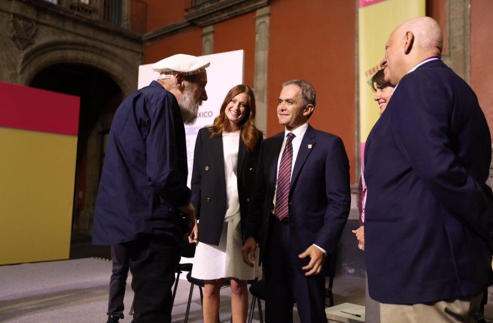 Lawrence Weiner tendrá exposición en el Museo de la Ciudad de México Lawrence Weiner tendrá exposición en el Museo de la Ciudad de México