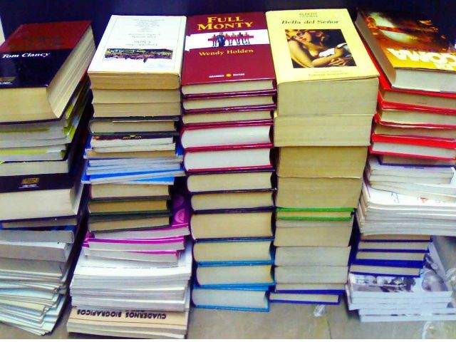 Decomisan 9 mil libros pirata en la Ciudad de México