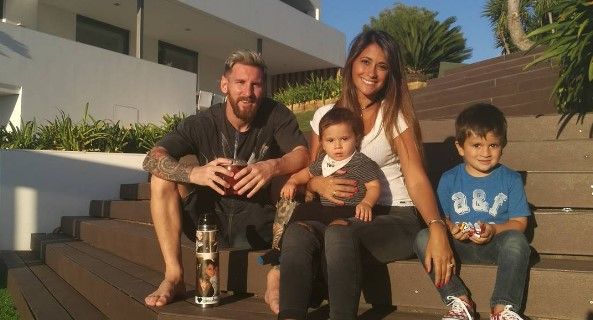 Messi compra la casa de los vecinos para librarse del ruido