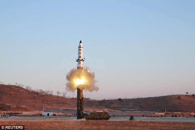 Corea del Sur, EE.UU. y Japón en alerta por ensayo de misil norcoreano - misil-norcoreano-1-reuters