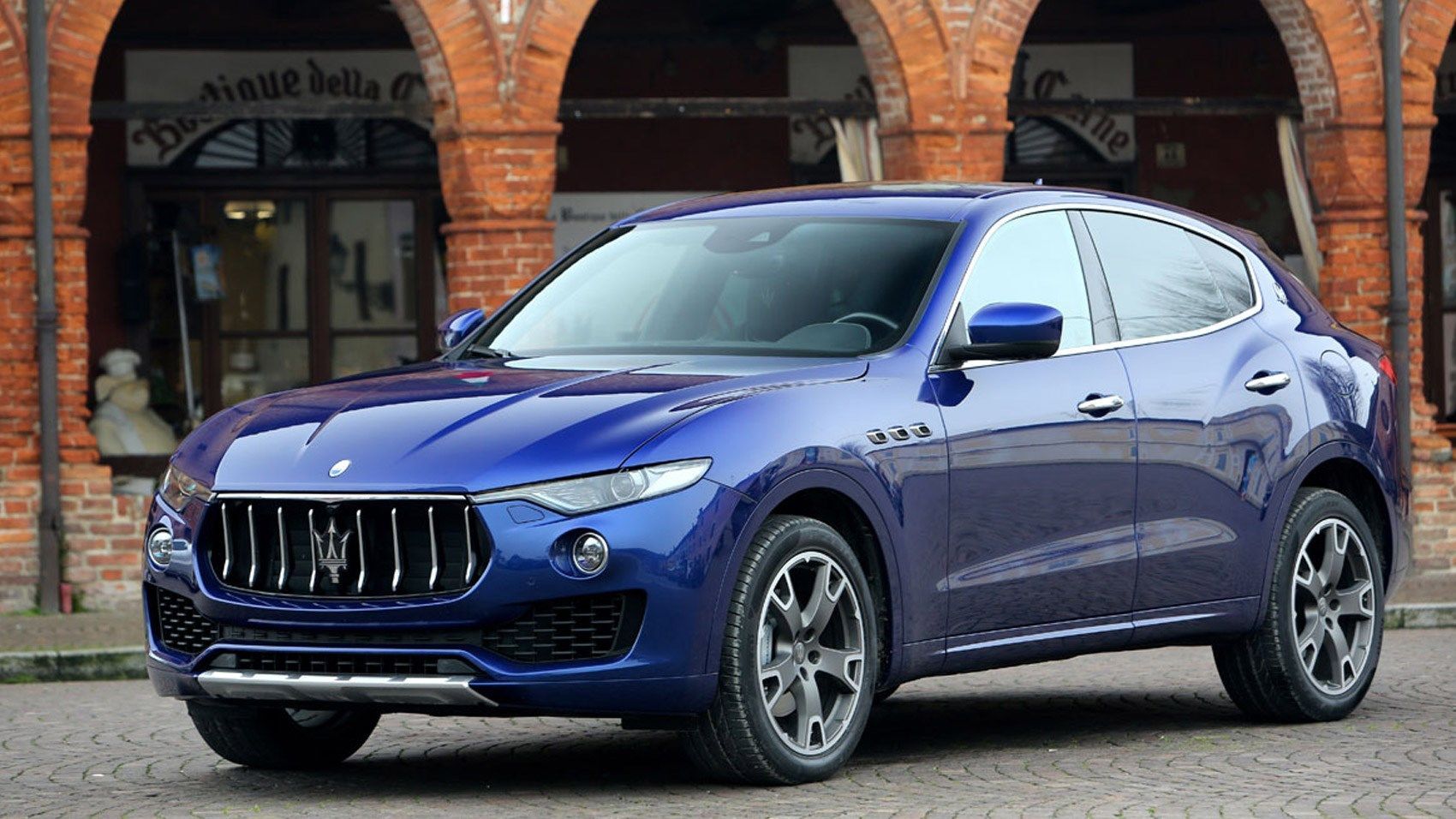 Pide Maserati devolución de vehículos por defectos