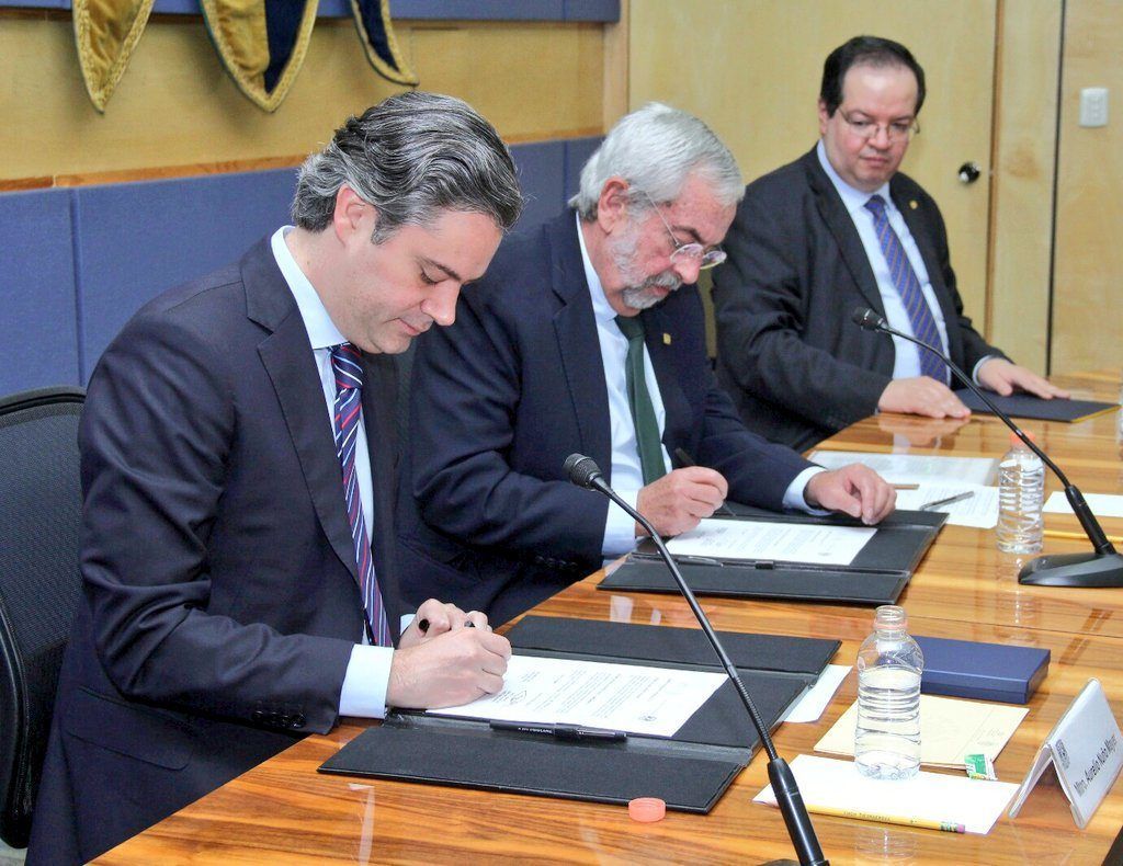 SEP y UNAM firman convenio para enseñar coreano y chino a maestros - nuño-convenios-1024x790