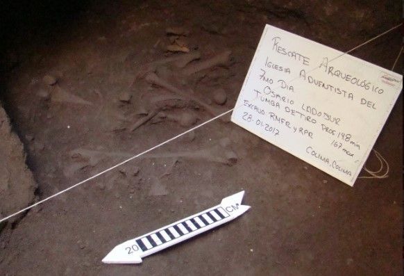 Encuentran panteón prehispánico en Colima - panteón-colima1