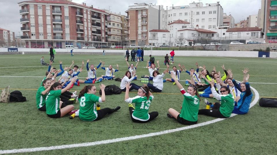 Suspenden partido de futbol femenil por insultos machistas - partido-mujeres-españa