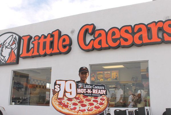 Muere fundador de Little Caesars Pizza - pizza_little_caesars_4