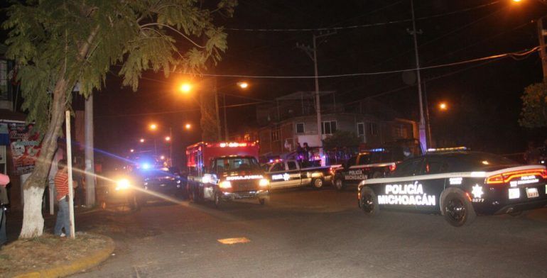Enfrentamiento entre policías y sujetos armados deja dos muertos en Uruapan