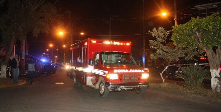 Enfrentamiento entre policías y sujetos armados deja dos muertos en Uruapan - policia-uruapan5-770x392