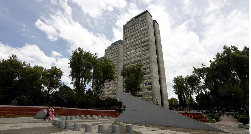 Encuentran cadáver en edificio de Reforma