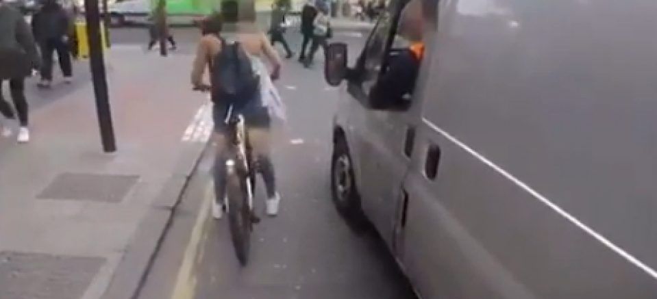 Se vuelve viral video falso sobre mujer agredida