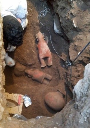 Encuentran panteón prehispánico en Colima - restos-inah