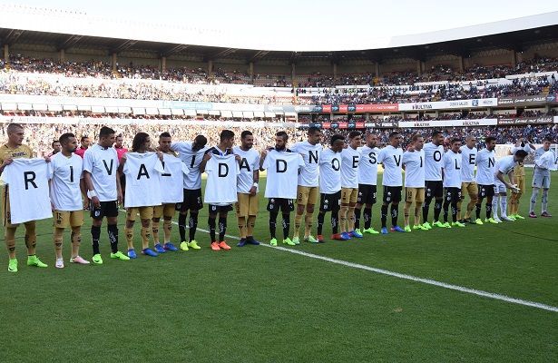 Multan a Gallos Blancos por mensaje contra la violencia - rivalidad-no-es-violencia