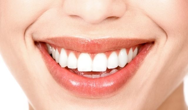 Los mejores alimentos para los dientes y encías