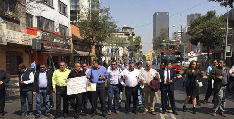 Taxistas piden la liberación de su líder en Chiapas