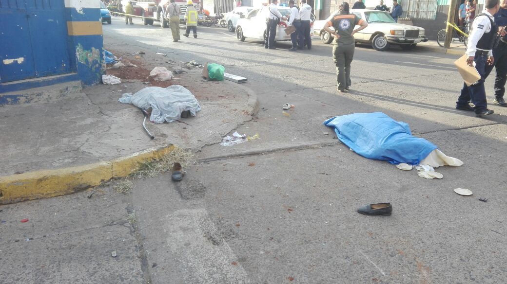 Conductor sufre infarto al volante y mata a cuatro personas - tepatitlán