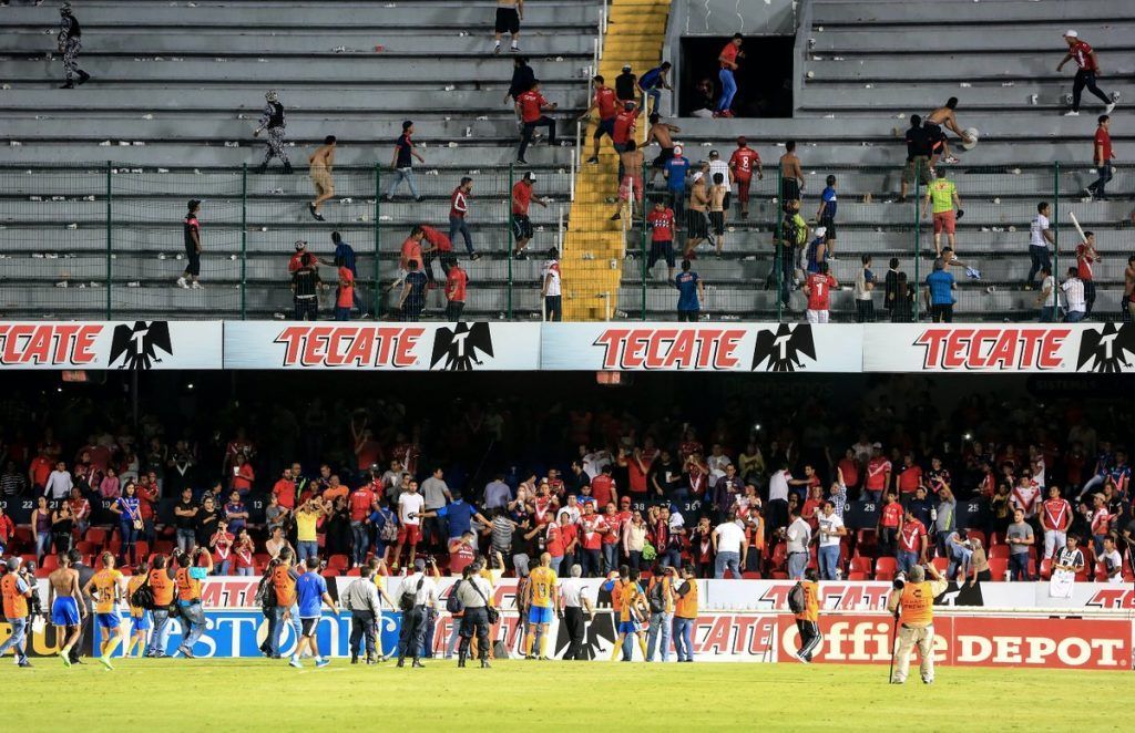 Vetan estadio de Veracruz y sancionan con dos partidos al Tuca Ferretti - tigres-veracruz-4-1024x662