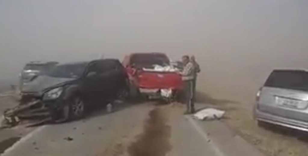 Tolvanera provoca carambola de siete autos en Chihuahua - tolvanera-chihuahua-pf-foto2-1024x521