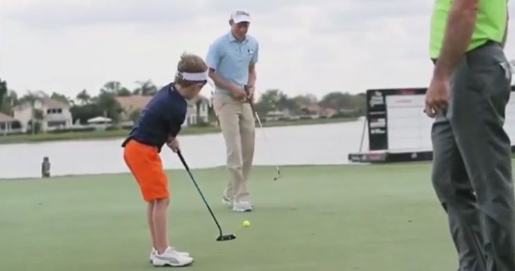 Video: niño de 6 años juega golf con un solo brazo