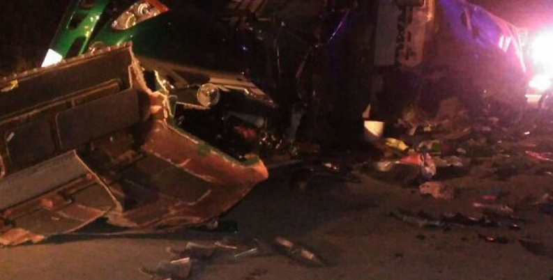 Vuelca tráiler en la Autopista México-Puebla