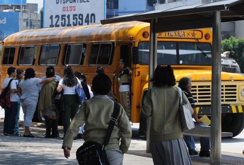 Discriminatorio el transporte escolar de la ciudad: SCJN