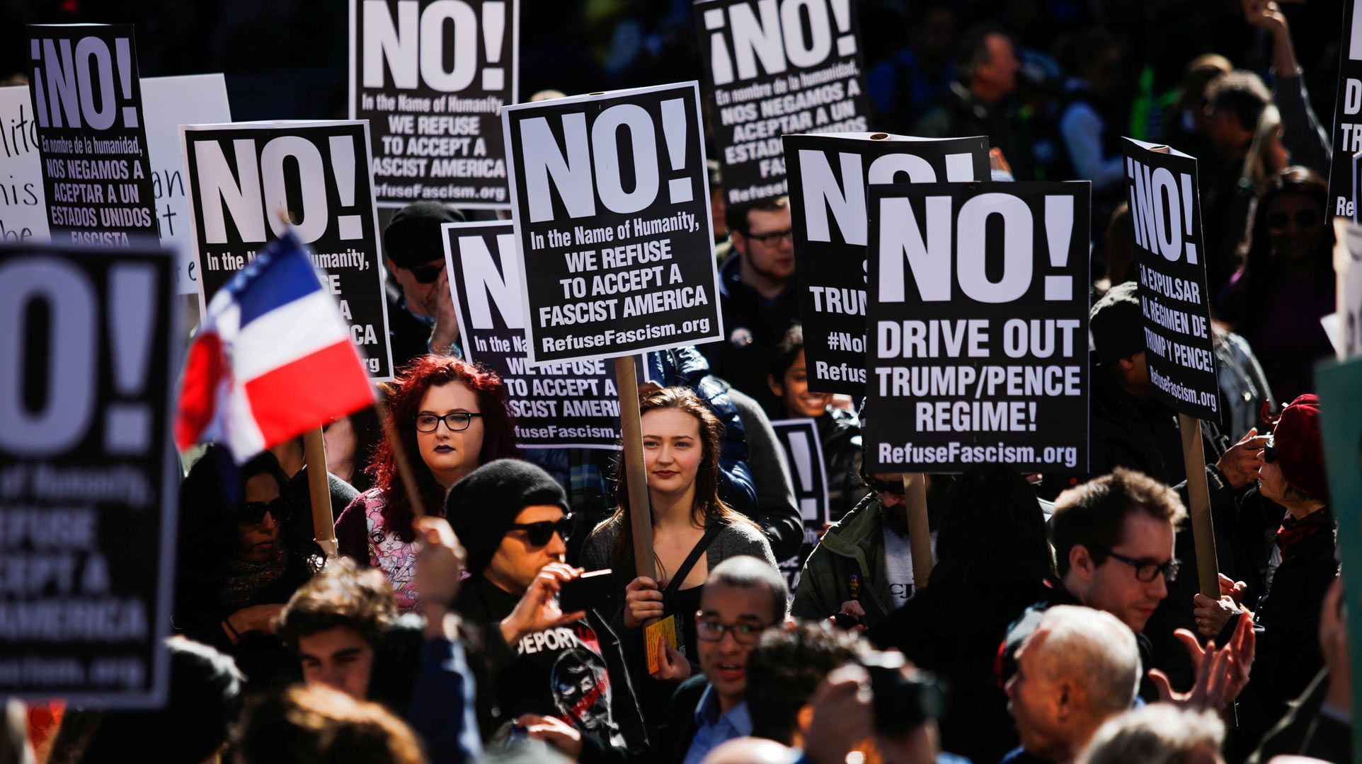 Aprobación del mandato de Trump cae a solo 44 por ciento - trump-15