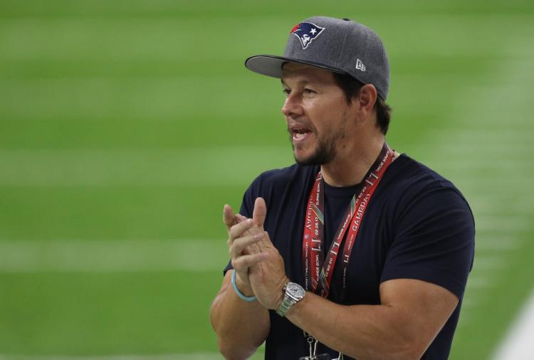 Mark Wahlberg explica por qué abandonó el Super Bowl 51