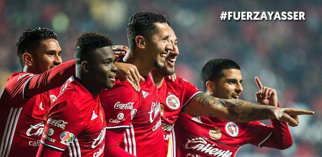 Operan con éxito a Yasser Corona - yasser-corona-xolos-1024x500