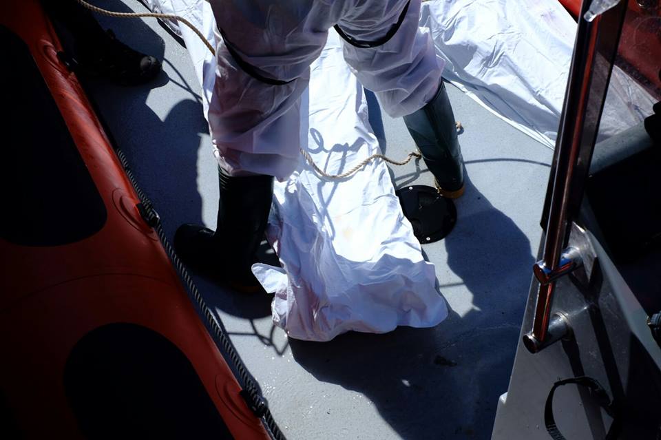 Naufragio en el Mediterráneo probablemente dejó más de 240 migrantes muertos - 17362595_1452140041483509_349862908844299212_n