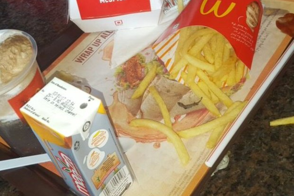 Encuentran presunta lagartija muerta en papas de McDonald's India - Captura-de-pantalla-2017-03-03-a-las-18.28.40