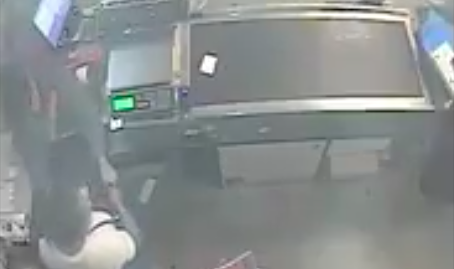 Video: asaltan carnicería en Nuevo León en menos de un minuto Video: asaltan carnicería en Nuevo León en menos de un minuto